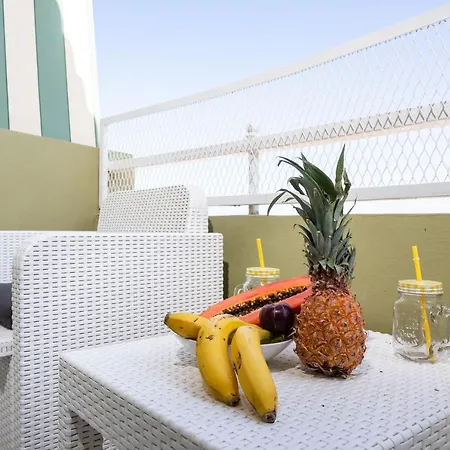Home2Book Apart Costa Adeje, Pool Appartamento